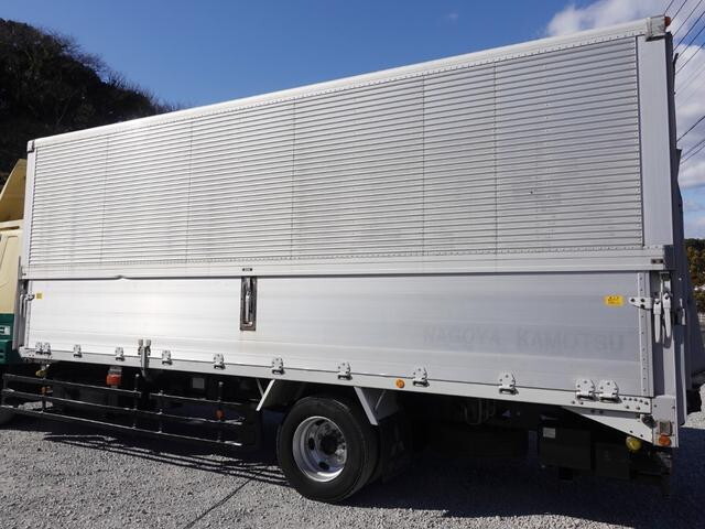 三菱ふそうファイターアルミウイング増トン（6t・8t）[写真08]