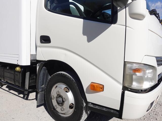 日野デュトロ冷凍車（冷蔵車）小型（2t・3t）[写真05]