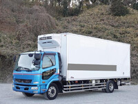 三菱ふそうファイター冷凍車（冷蔵車）増トン（6t・8t）[写真01]