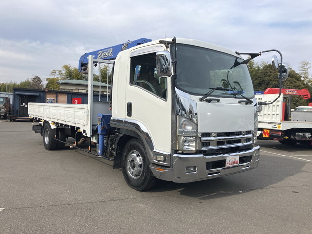 いすゞフォワードクレーン4段中型（4t）[写真03]