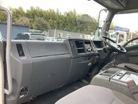 いすゞフォワードクレーン4段中型（4t）[写真32]