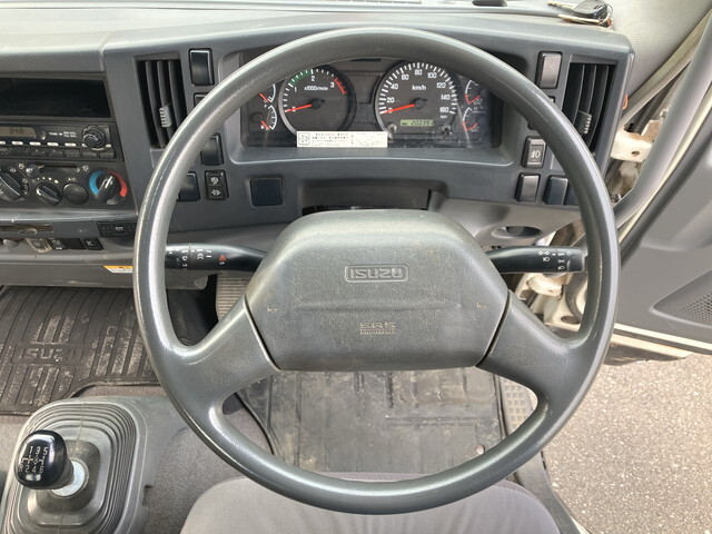 いすゞフォワードクレーン4段中型（4t）[写真37]