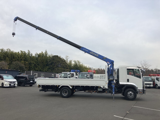 いすゞフォワードクレーン4段中型（4t）[写真06]