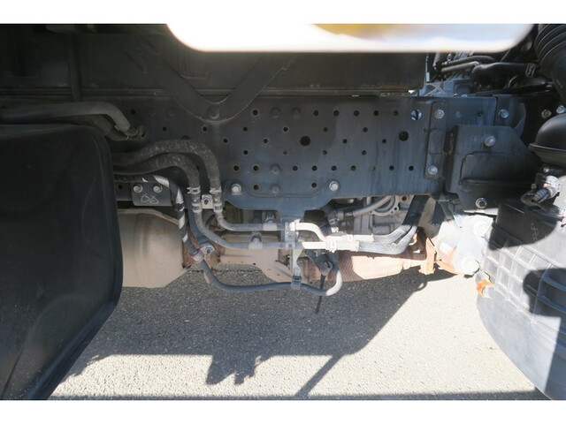 いすゞエルフアルミバン小型（2t・3t）[写真15]