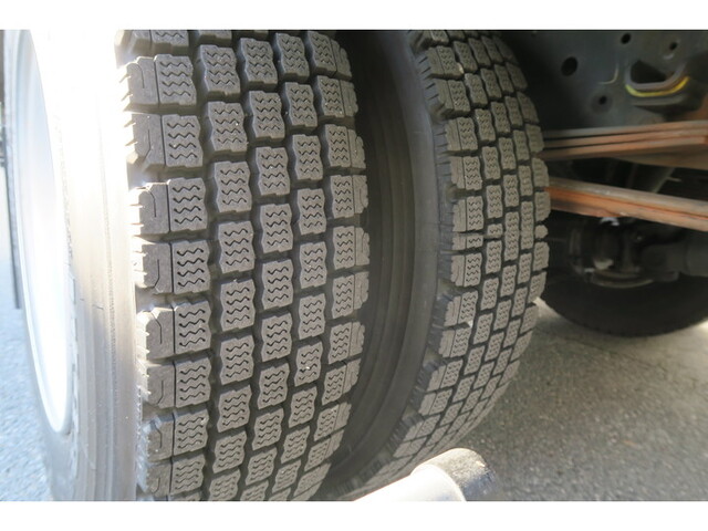 いすゞエルフアルミバン小型（2t・3t）[写真18]