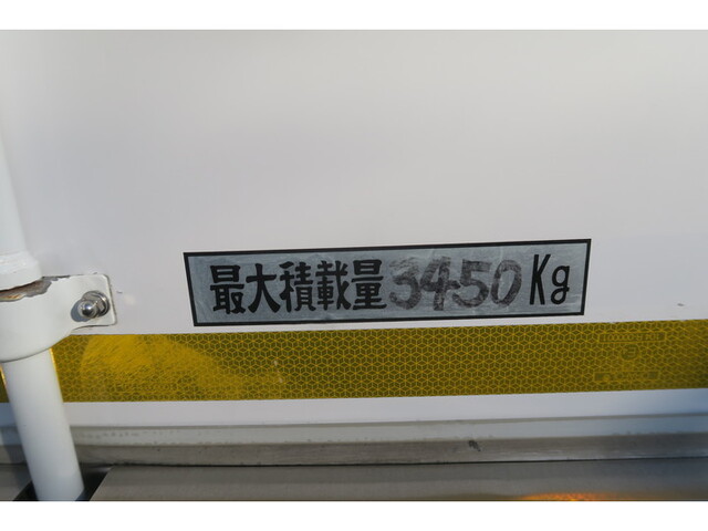 いすゞエルフアルミバン小型（2t・3t）[写真19]