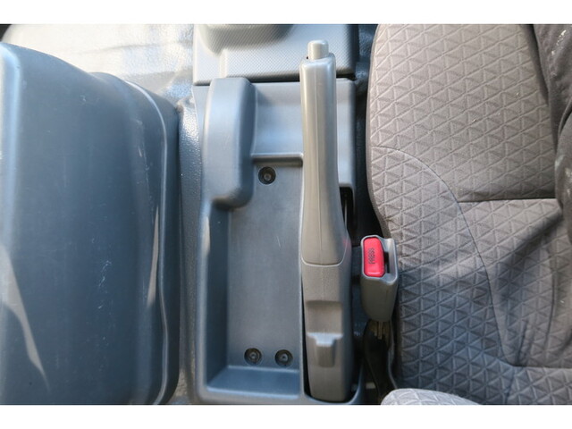 いすゞエルフアルミバン小型（2t・3t）[写真37]