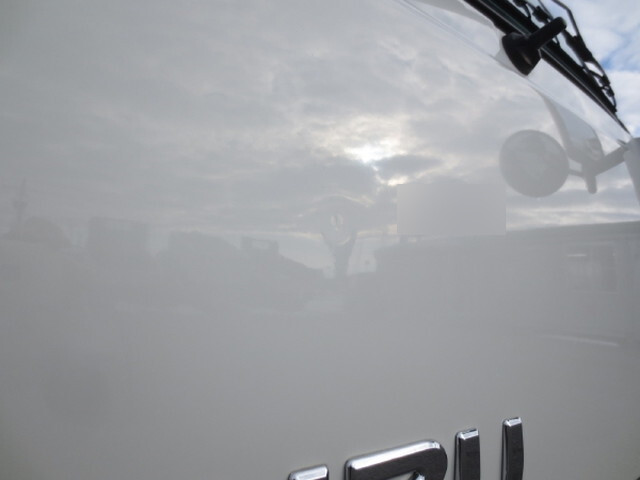 いすゞエルフアルミバン小型（2t・3t）[写真16]