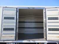 三菱ふそうキャンター冷凍車（冷蔵車）小型（2t・3t）[写真11]