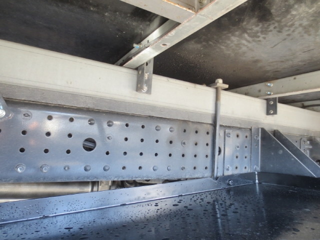 三菱ふそうキャンター冷凍車（冷蔵車）小型（2t・3t）[写真15]