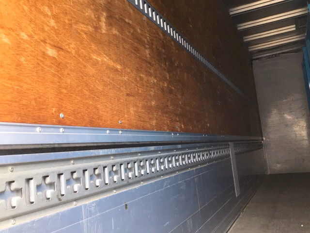 日野レンジャーアルミウイング中型（4t）[写真03]