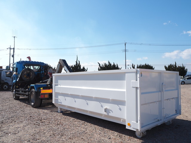 いすゞフォワードコンテナ専用車増トン（6t・8t）[写真02]