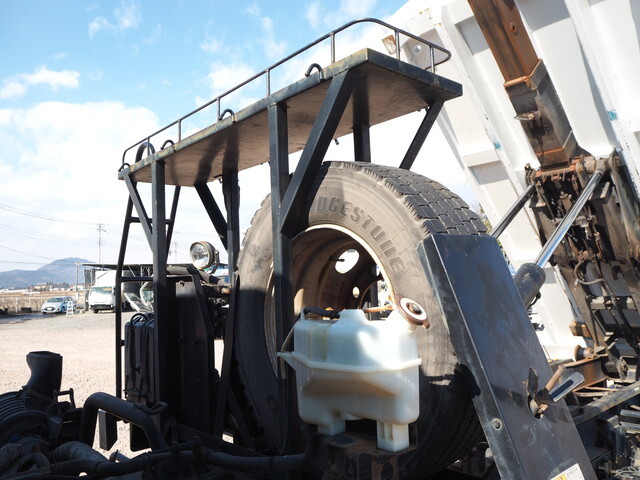 いすゞフォワードコンテナ専用車増トン（6t・8t）[写真27]