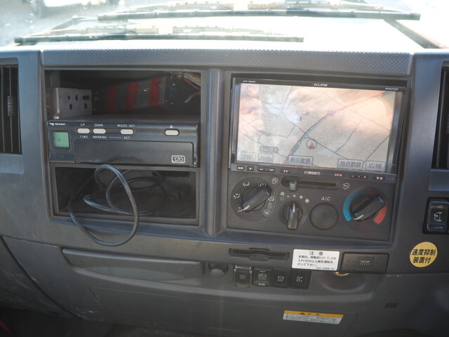 いすゞフォワードコンテナ専用車増トン（6t・8t）[写真34]