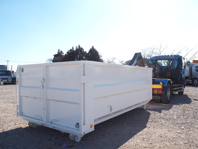 いすゞフォワードコンテナ専用車増トン（6t・8t）[写真04]