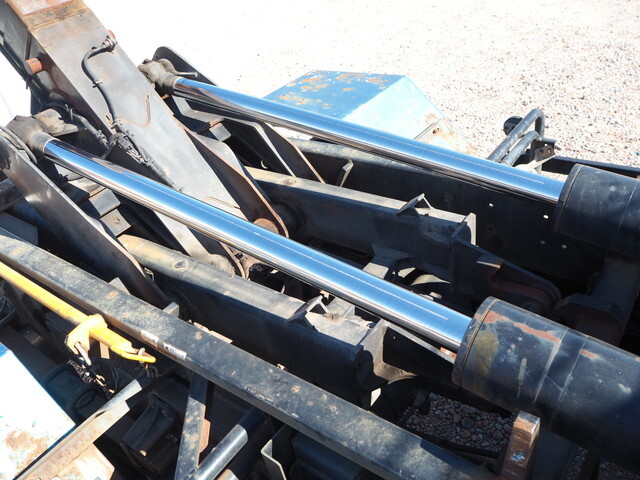 いすゞフォワードコンテナ専用車増トン（6t・8t）[写真09]