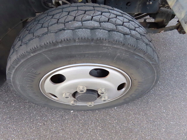 三菱ふそうファイタークレーン5段中型（4t）[写真13]