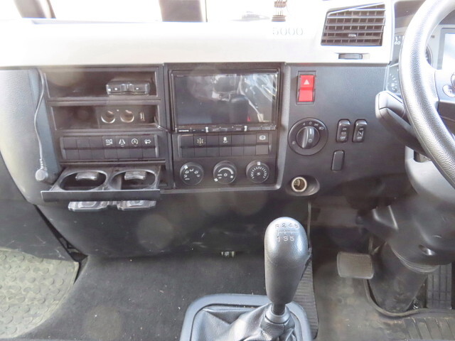 三菱ふそうファイタークレーン5段中型（4t）[写真20]