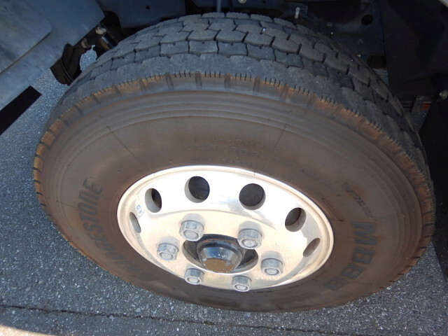 いすゞフォワード冷凍車（冷蔵車）増トン（6t・8t）[写真14]