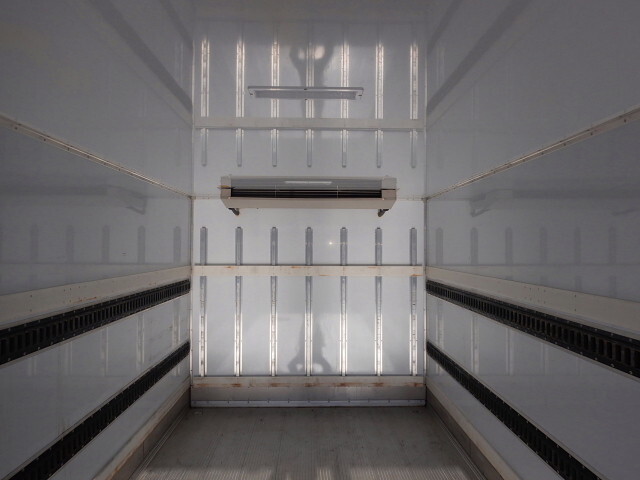 いすゞフォワード冷凍車（冷蔵車）増トン（6t・8t）[写真27]