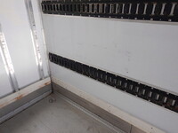 いすゞフォワード冷凍車（冷蔵車）増トン（6t・8t）[写真30]