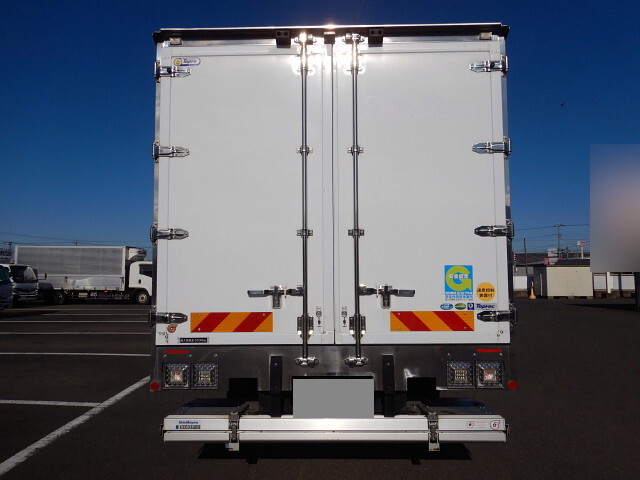 いすゞフォワード冷凍車（冷蔵車）増トン（6t・8t）[写真05]