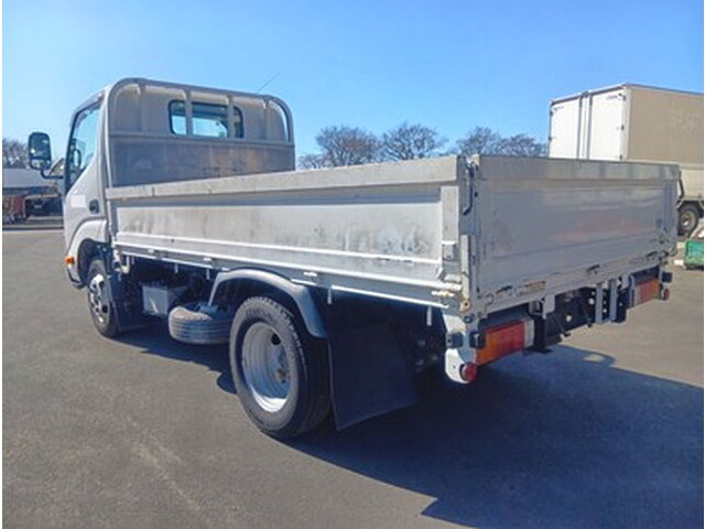 トヨタトヨエース平ボディ小型（2t・3t）[写真02]