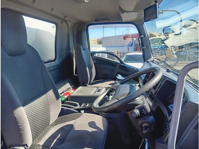 いすゞフォワードアルミブロック中型（4t）[写真19]