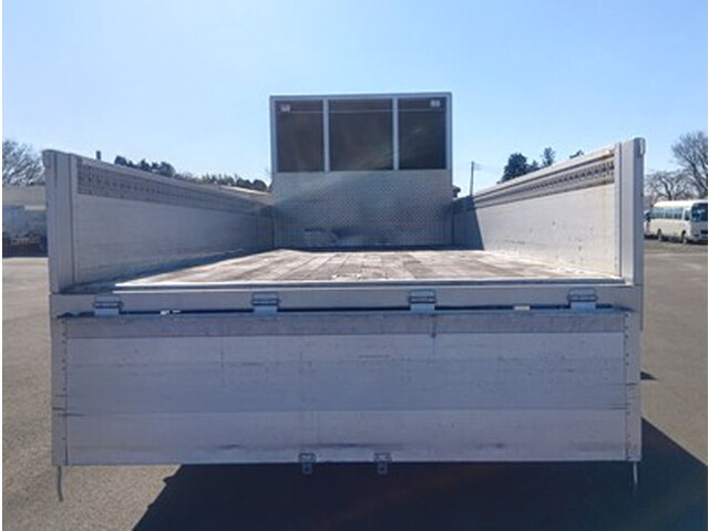 いすゞフォワードアルミブロック中型（4t）[写真06]