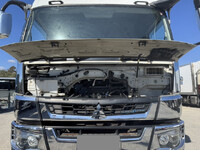 三菱ふそうスーパーグレートコンテナ専用車大型（10t）[写真13]