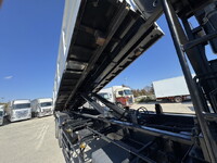 三菱ふそうスーパーグレートコンテナ専用車大型（10t）[写真27]