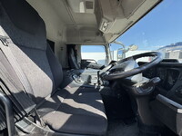 三菱ふそうスーパーグレートコンテナ専用車大型（10t）[写真08]