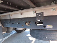 いすゞフォワードアルミウイング中型（4t）[写真12]