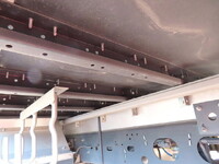 いすゞフォワードアルミウイング中型（4t）[写真13]