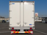 いすゞフォワードアルミウイング中型（4t）[写真06]