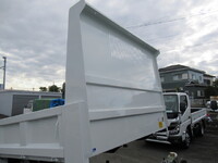 三菱ふそうキャンターダンプ小型（2t・3t）[写真09]