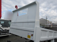 三菱ふそうキャンターダンプ小型（2t・3t）[写真10]