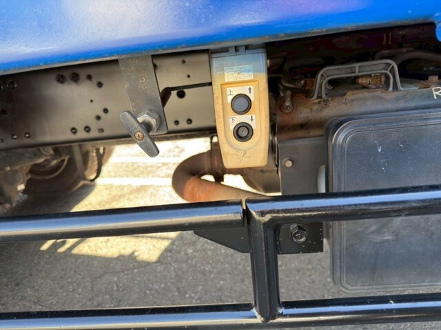 三菱ふそうスーパーグレートセルフローダー大型（10t）[写真11]