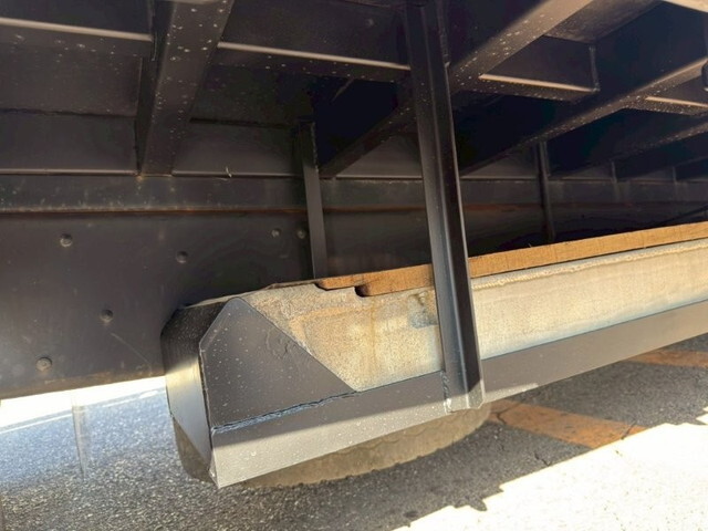 三菱ふそうスーパーグレートセルフローダー大型（10t）[写真13]