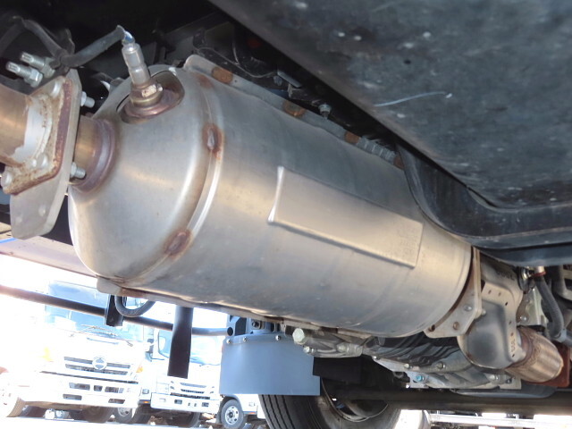 いすゞエルフ冷凍車（冷蔵車）小型（2t・3t）[写真13]