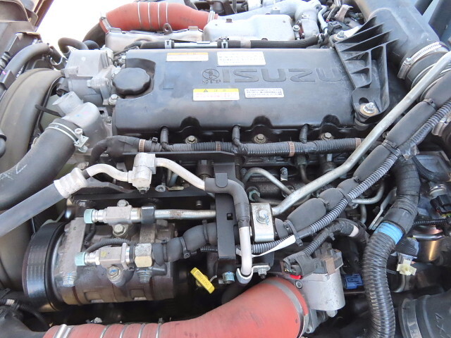 いすゞエルフ冷凍車（冷蔵車）小型（2t・3t）[写真16]