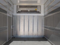 いすゞエルフ冷凍車（冷蔵車）小型（2t・3t）[写真29]