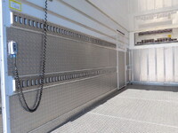 いすゞエルフ冷凍車（冷蔵車）小型（2t・3t）[写真30]