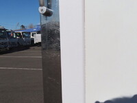 いすゞエルフ冷凍車（冷蔵車）小型（2t・3t）[写真36]