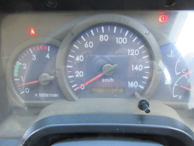 三菱ふそうキャンターコンテナ専用車小型（2t・3t）[写真13]