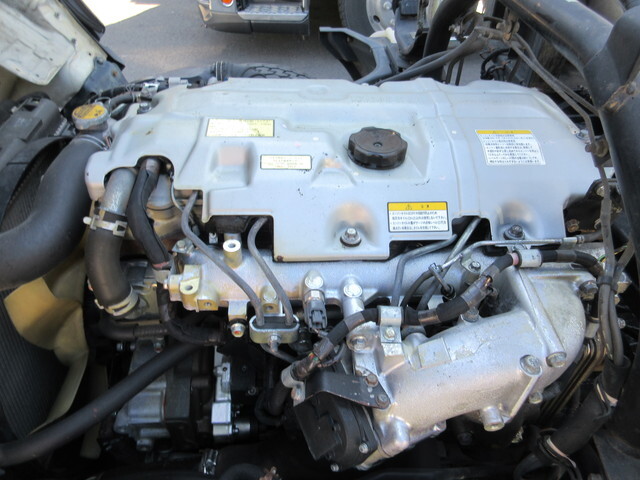 三菱ふそうキャンターコンテナ専用車小型（2t・3t）[写真18]