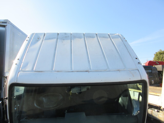 三菱ふそうキャンターコンテナ専用車小型（2t・3t）[写真19]