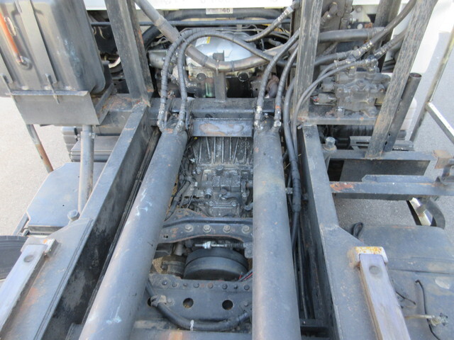 三菱ふそうキャンターコンテナ専用車小型（2t・3t）[写真22]