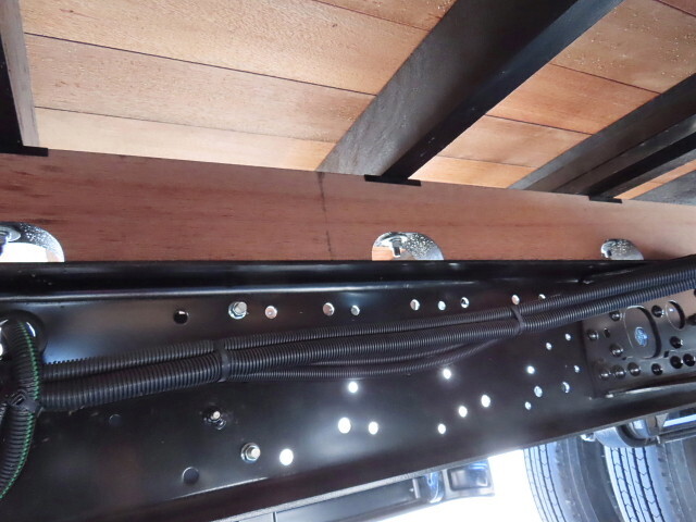 三菱ふそうファイターアルミブロック中型（4t）[写真10]