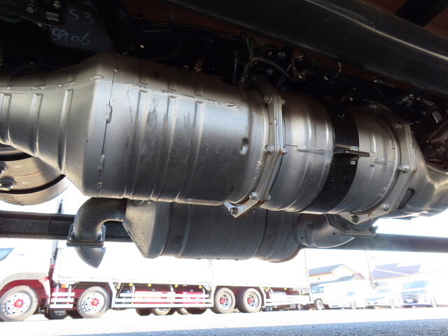 三菱ふそうファイターアルミブロック中型（4t）[写真13]